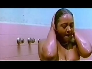 Shakeela seductive with a guy in Swimming pool